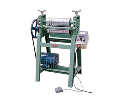Strip drawing machine (round bar, half round bar)